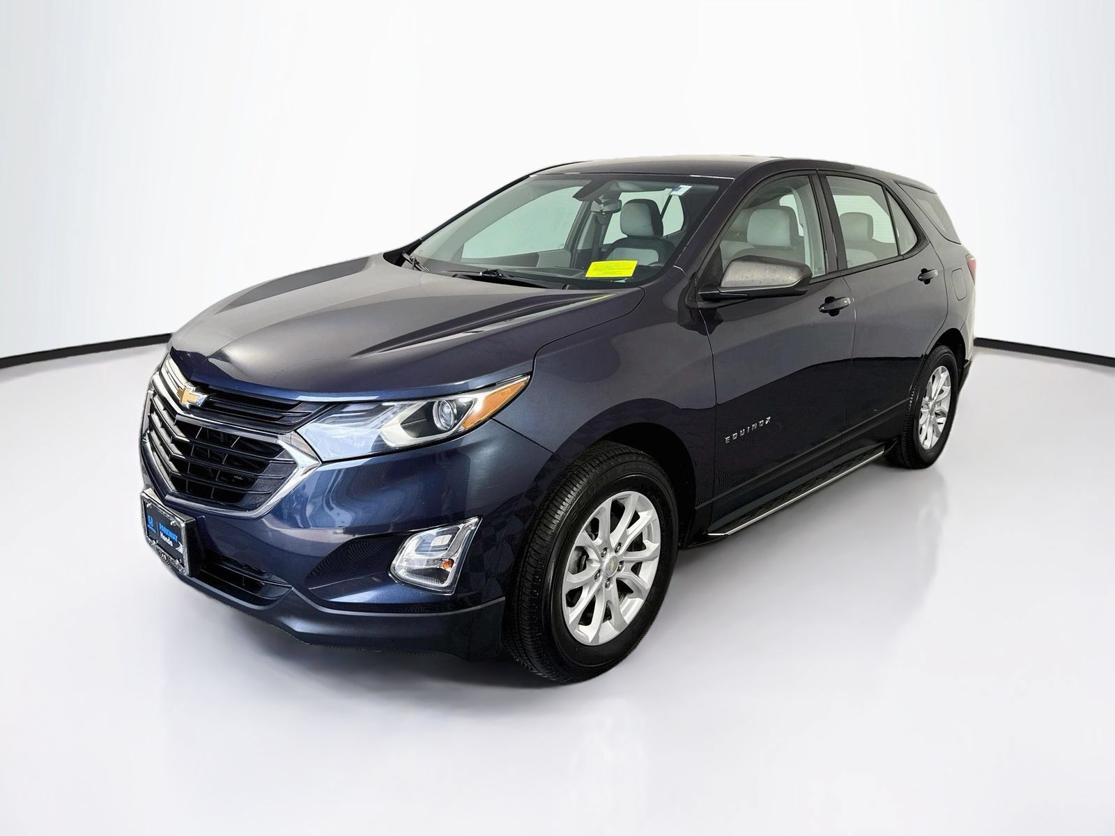 Used 2019 Chevrolet Equinox LS AWD/4WD image 3