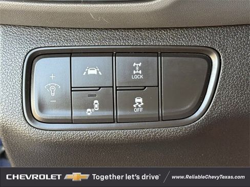 Used 2019 Hyundai Santa Fe SE image 25