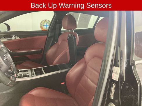 Used 2019 Kia Stinger GT2 image 11