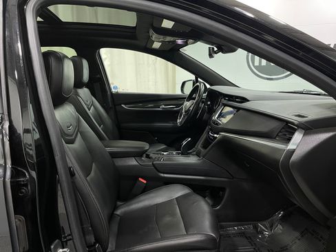 Used 2020 Cadillac XT5 Sportv w/ LPO, Floor Liner Package AWD/4WD image 29