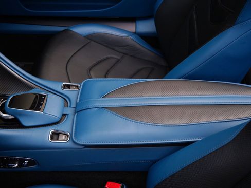 Used 2020 Aston Martin DBS Superleggera Volante RWD image 24
