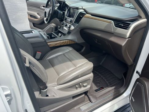 Used 2020 GMC Yukon XL Denali w/ Open Road Package AWD/4WD image 35