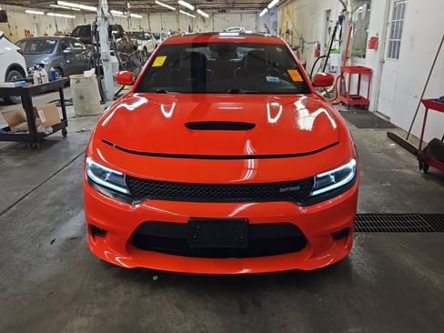 Used 2017 Dodge Charger R/T image 3