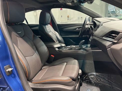 Used 2022 Cadillac CT4 V image 59