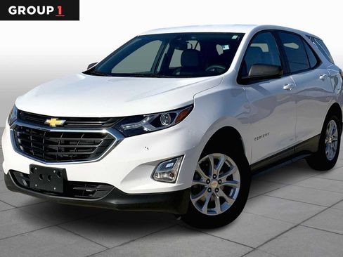 Certified 2021 Chevrolet Equinox LS w/ LS Convenience Package image 1