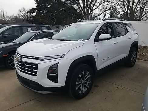 Certified 2025 Chevrolet Equinox LT w/ Convenience Package II image 14