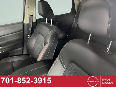 New 2025 Nissan Pathfinder Platinum w/ Cargo Package image 29