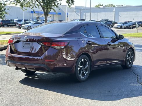 Used 2025 Nissan Sentra SV FWD image 11