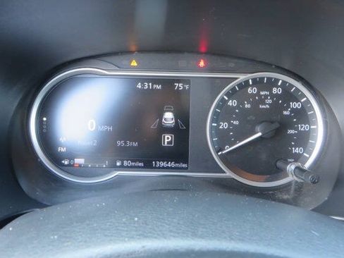 Used 2018 Nissan Kicks SV FWD image 18