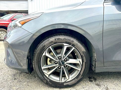 Used 2023 Kia Forte LXS image 17