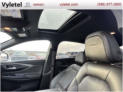Used 2024 Buick Envista Avenir image 20