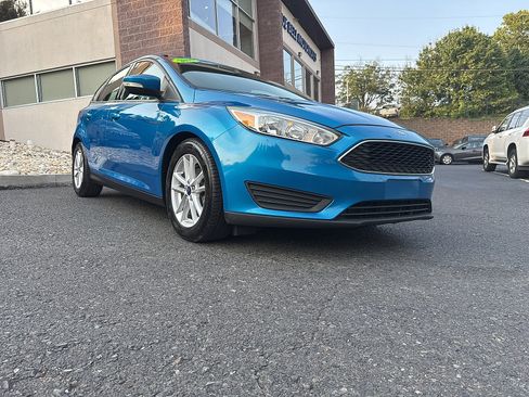Used 2016 Ford Focus SE w/ SE Power Seat Package FWD image 15