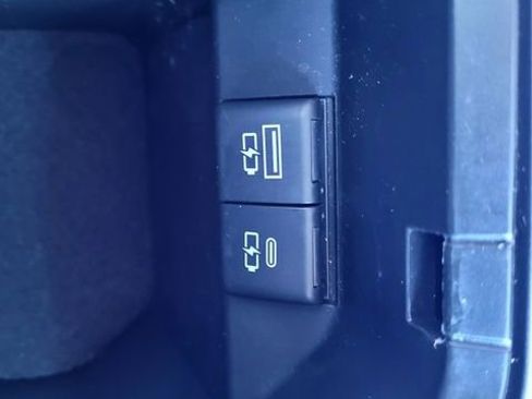 Used 2023 Toyota Camry XLE FWD image 20