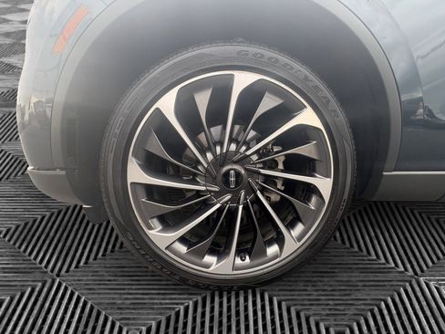 Certified 2021 Lincoln Aviator Reserve w/ Equipment Group 201A AWD/4WD image 14