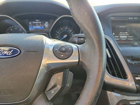 Used 2012 Ford Focus Titanium image 23