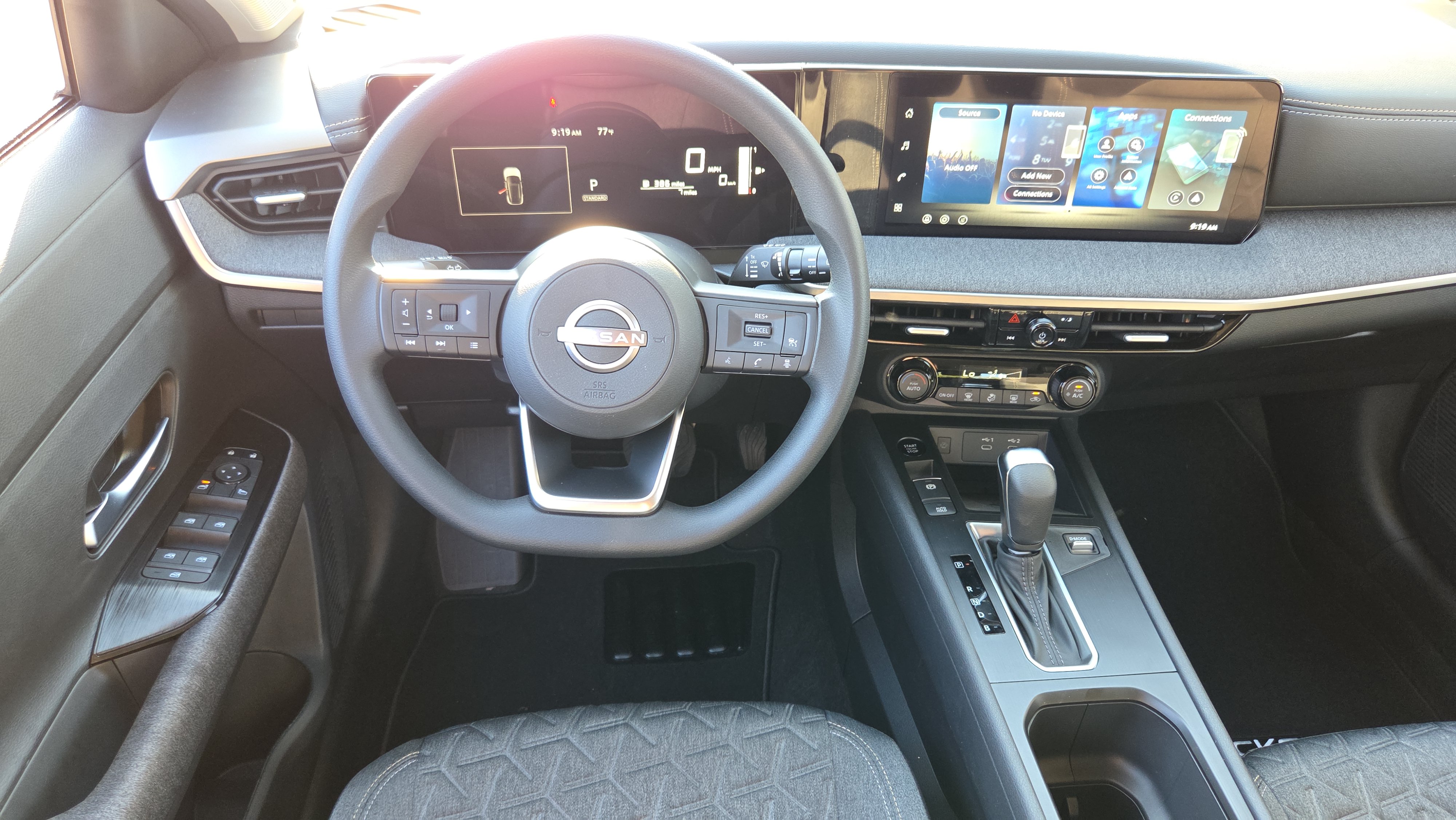 Used 2026 Nissan Kicks SV FWD image 11