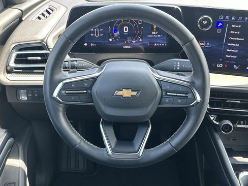 Used 2024 Chevrolet Traverse LT w/ LPO, Floor Liner Package FWD image 19