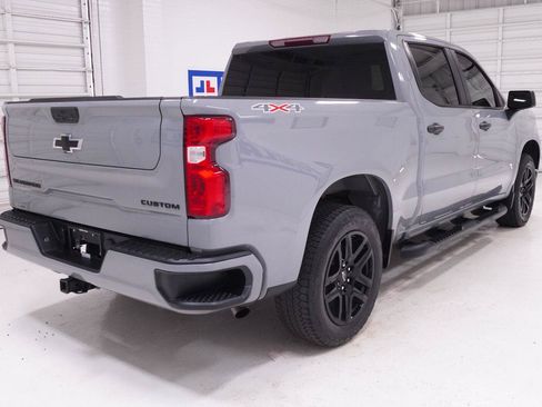 Used 2024 Chevrolet Silverado 1500 Custom w/ Turbomax Blackout Package AWD/4WD image 25