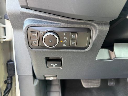 New 2025 Ford Bronco Outer Banks w/ Sasquatch Package image 7