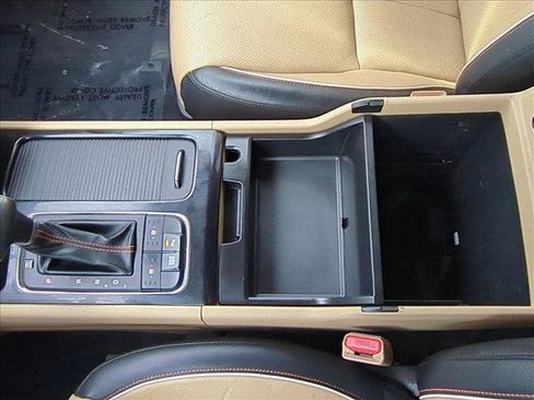 Used 2018 Kia Sedona SX image 15