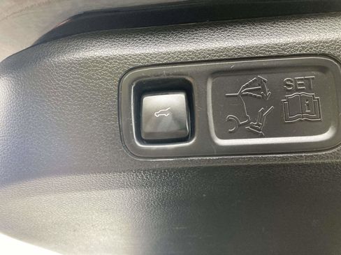 Used 2021 Lincoln Navigator Reserve w/ Luxury Package image 16