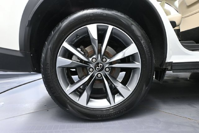 Used 2023 INFINITI QX60 Luxe AWD/4WD image 11