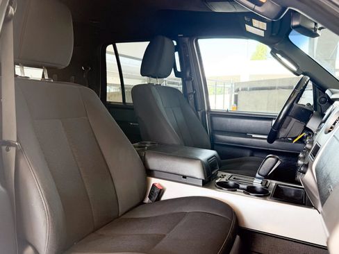 Used 2017 Ford Expedition EL XLT AWD/4WD image 27