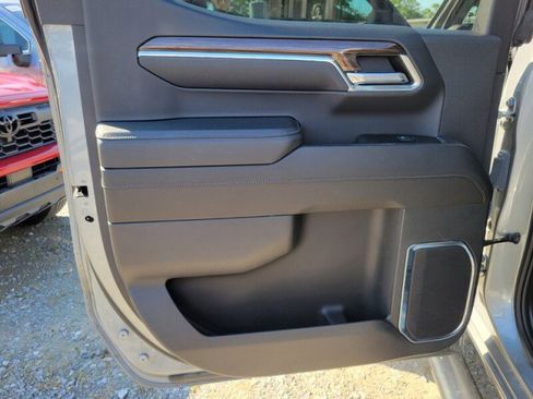 Used 2024 Chevrolet Silverado 1500 LT RWD image 25