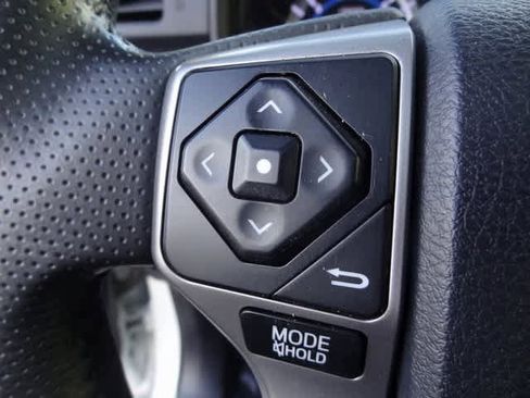 Used 2018 Toyota 4Runner Limited image 19