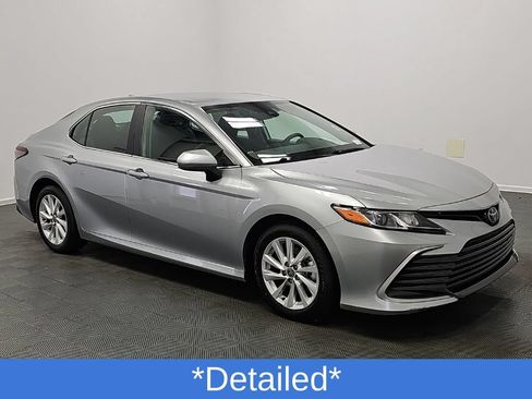 Used 2023 Toyota Camry LE FWD image 2