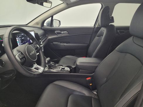 Used 2024 Kia Sportage EX AWD/4WD image 17