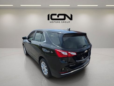 Used 2021 Chevrolet Equinox LT image 2