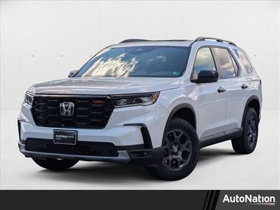 New 2025 Honda Pilot TrailSport