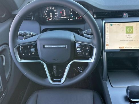 New 2025 Land Rover Discovery Sport Dynamic SE AWD/4WD image 14