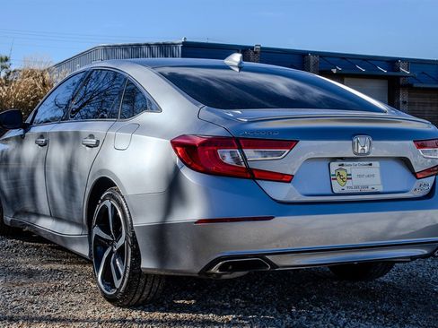 Used 2019 Honda Accord Sport image 3