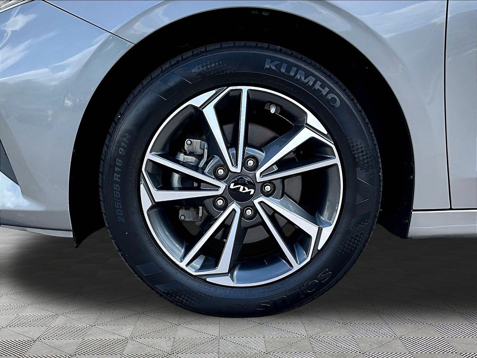 Used 2023 Kia Forte LXS w/ LXS Technology Package FWD image 33