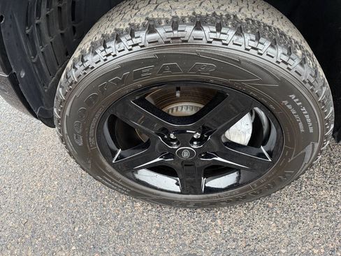 Used 2022 Land Rover Defender 90 X-Dynamic SE image 27