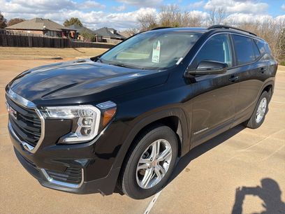 Used 2022 GMC Terrain SLE w/ Driver Convenience Package