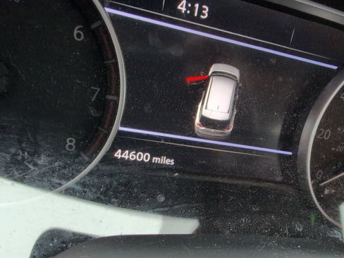 Used 2023 Nissan Rogue SL w/ SL Premium Package image 6