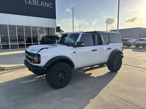 Used 2024 Ford Bronco Wildtrak AWD/4WD image 2