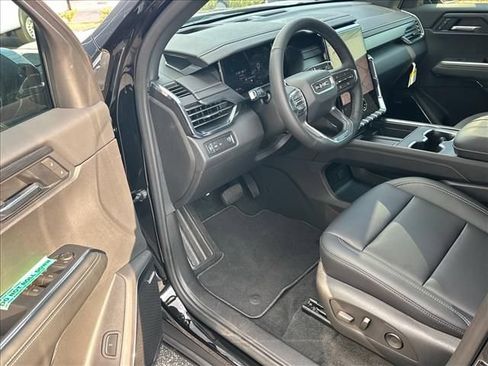 New 2026 GMC Acadia Elevation w/ Elevation Premium Package FWD image 19