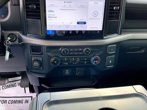 Used 2025 Ford F150 XL w/ Equipment Group 103A High image 30