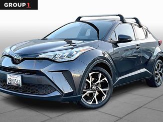 Used 2022 Toyota C-HR XLE video 1