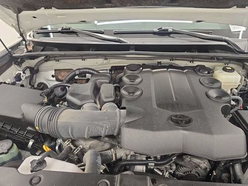 Used 2022 Toyota 4Runner Limited AWD/4WD image 38