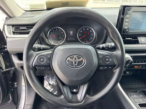 Used 2019 Toyota RAV4 XLE FWD image 14