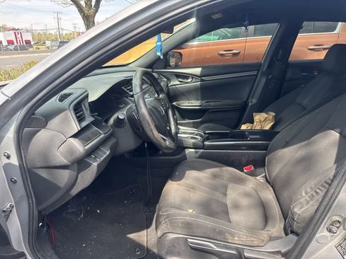 Used 2018 Honda Civic Sport image 8