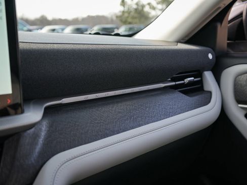 New 2026 Ford Explorer Platinum w/ LUX Leather Package image 40