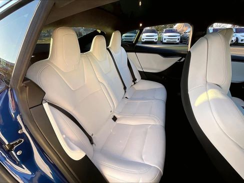 Used 2019 Tesla Model S Performance image 28