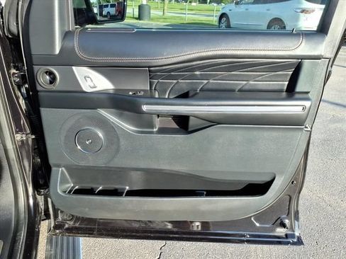 Used 2021 Ford Expedition Platinum AWD/4WD image 30