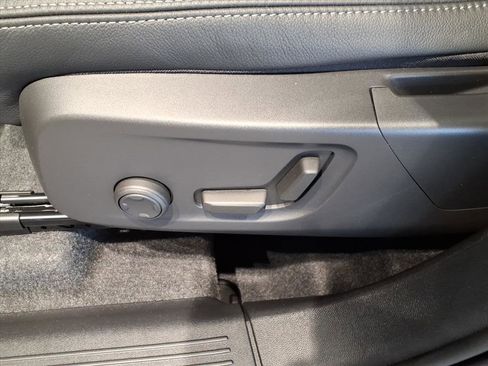 New 2026 Volvo XC40 B5 Plus w/ Protection Package Premier image 16